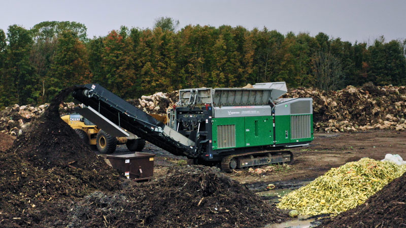 The Komptech Crambo dual-shaft shredder processing organics waste at Hammond Farms.